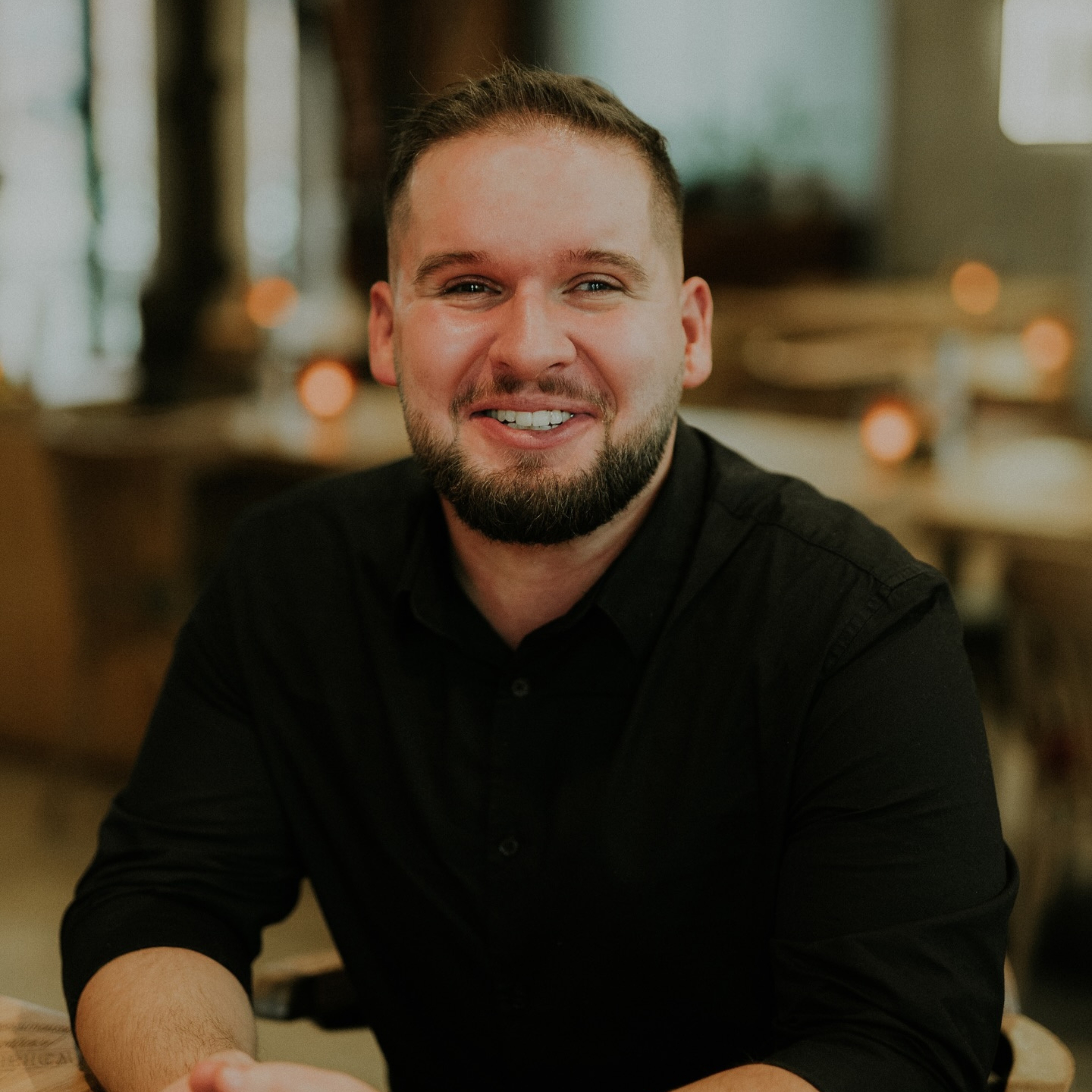 Adrian Now – „W CIEMNO. Sztuka percepcji bez wzroku”